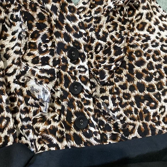 Beautiful Leopard Print Jumper size L - Picture 2 of 10